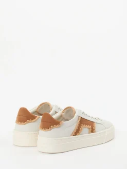 Santoni – Sneaker aus Kalbleder mit Veloursdetails