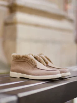 Santoni – Stiefelette aus Kalbleder mit Lammfellfutter