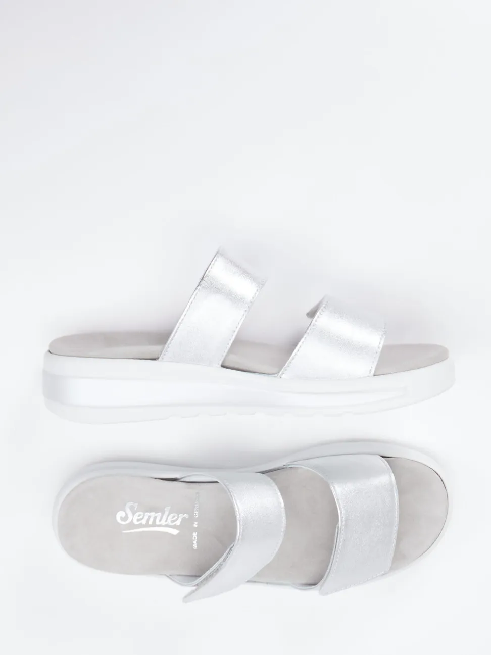 Semler – Komfort-Sandalen aus Metallicleder silberfarben