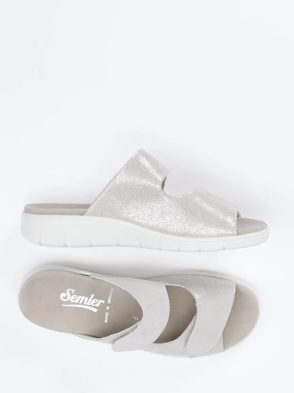 Semler – Pantolette aus Metallic-Veloursleder beige
