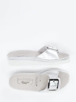 Semler – Pantoletten aus Metallicleder in Silber