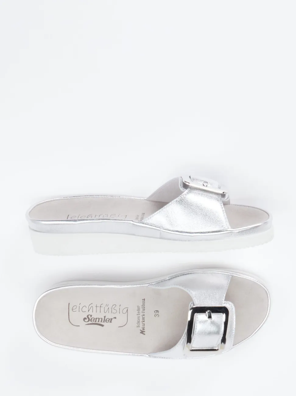Semler – Pantoletten aus Metallicleder in Silber