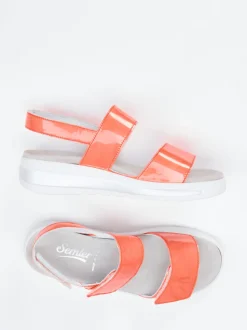 Semler – Sandalen aus Lackleder in Korallenrot