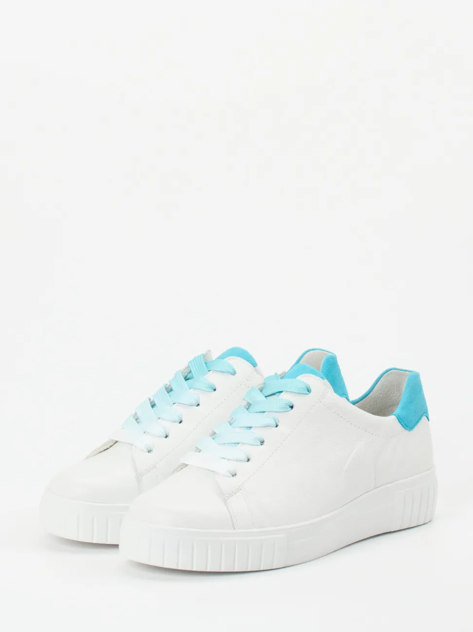 Semler – Sneaker aus Kalbleder mit Himmelblau-Akzent