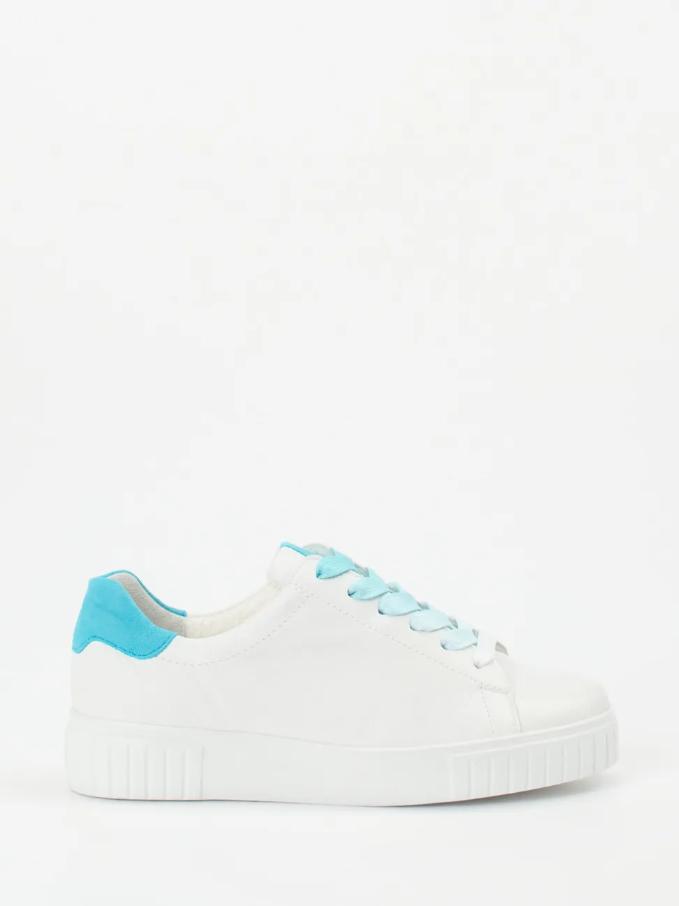 Semler – Sneaker aus Kalbleder mit Himmelblau-Akzent