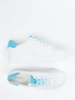 Semler – Sneaker aus Kalbleder mit Himmelblau-Akzent