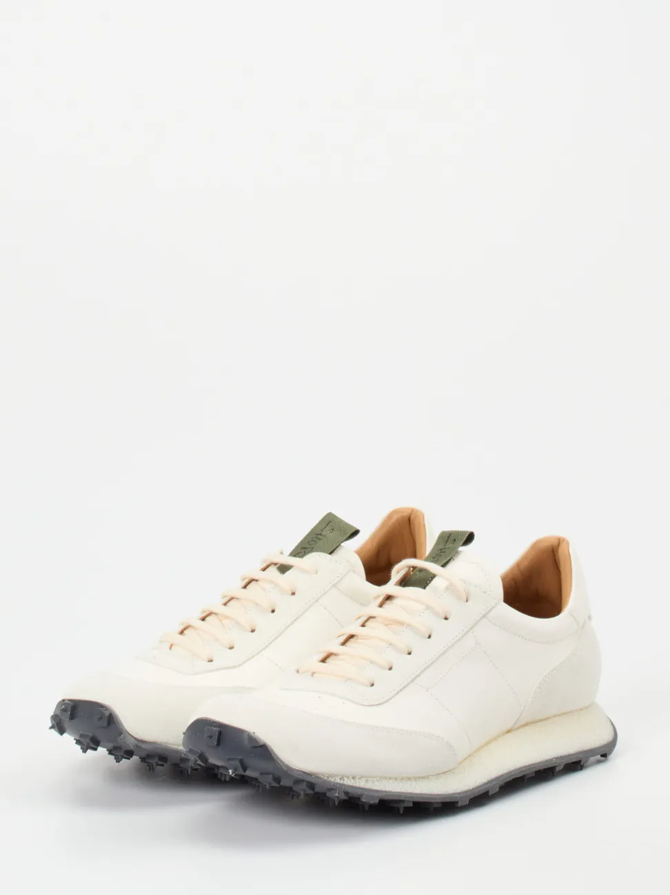 Shoto – Sneaker aus Känguruleder in Offwhite