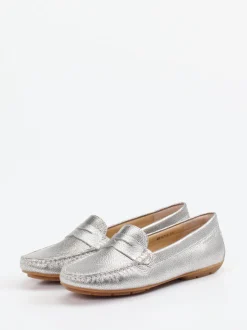 Si – Penny Loafer aus Metallic-Kalbleder silber