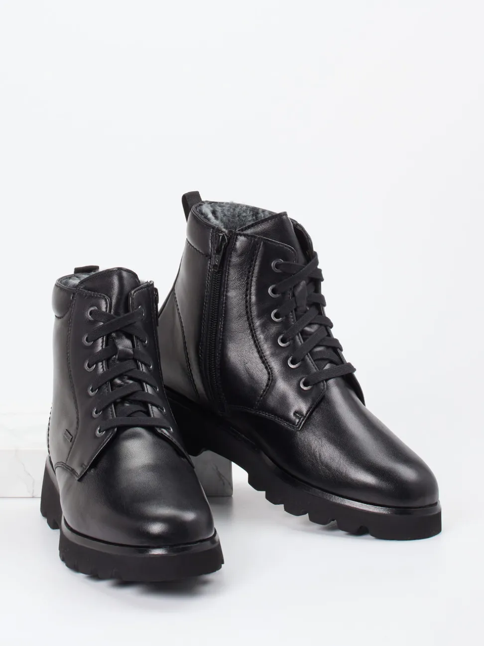 Sioux – Schnürboots aus Kalbleder schwarz