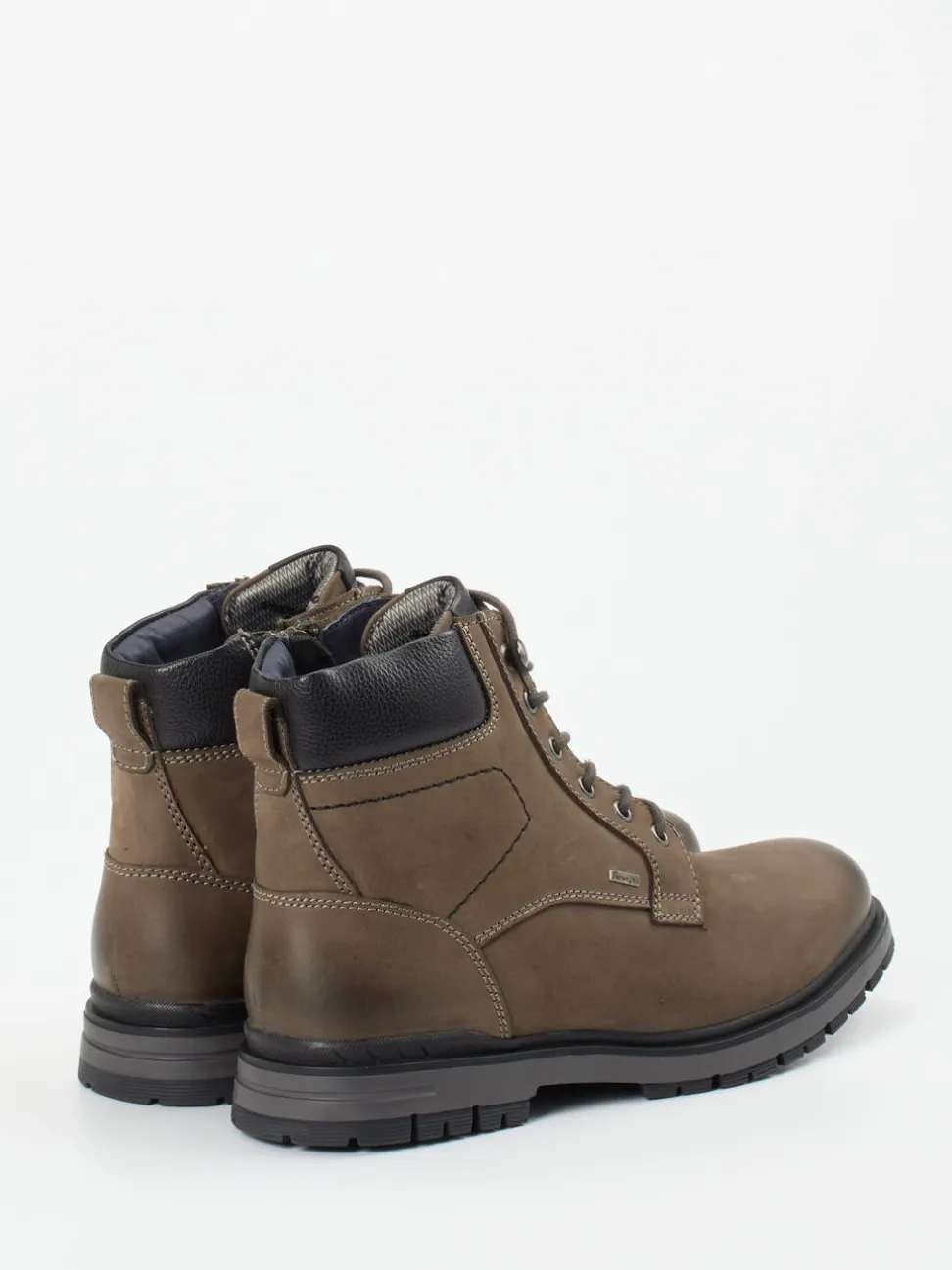 Sioux – Schnürboots aus Nubukleder Grau