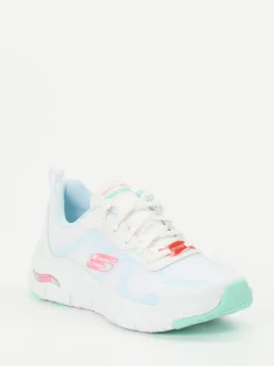 Skechers – Performance-Sneaker aus Mesh in Weiß
