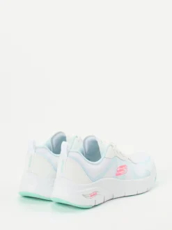 Skechers – Performance-Sneaker aus Mesh in Weiß