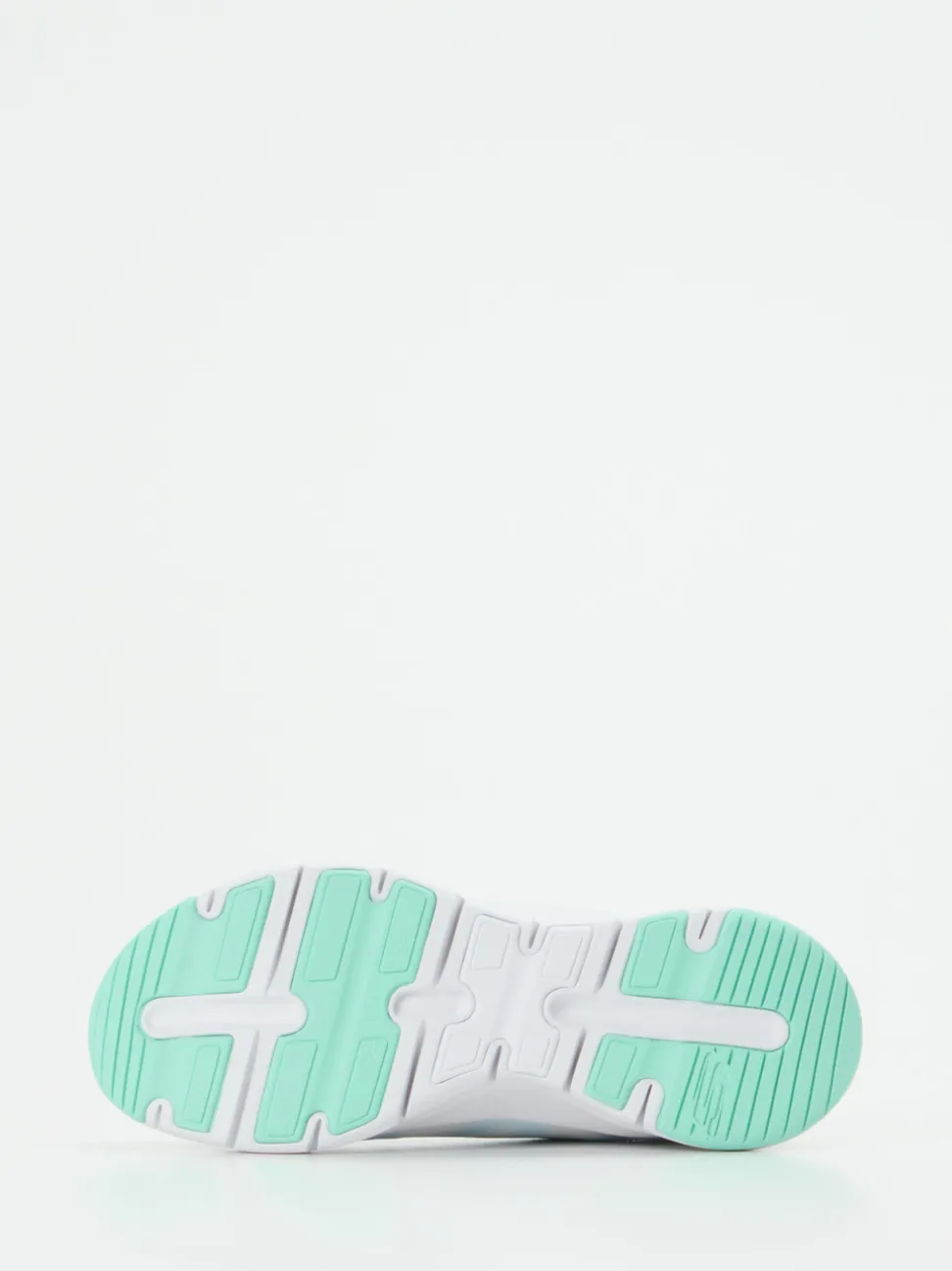 Skechers – Performance-Sneaker aus Mesh in Weiß