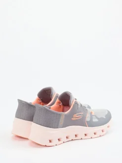 Skechers – Slip-In-Sneaker aus Mesh in Rosé-Beige