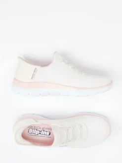 Skechers – Slip-On Sneaker aus Mesh-Textil cremeweiß