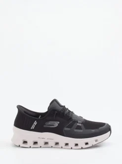 Skechers – Slip-On Sneaker aus Mesh in Schwarz