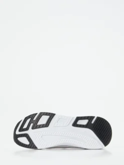 Skechers – Slip-On Sneaker aus gestricktem Textil weiß