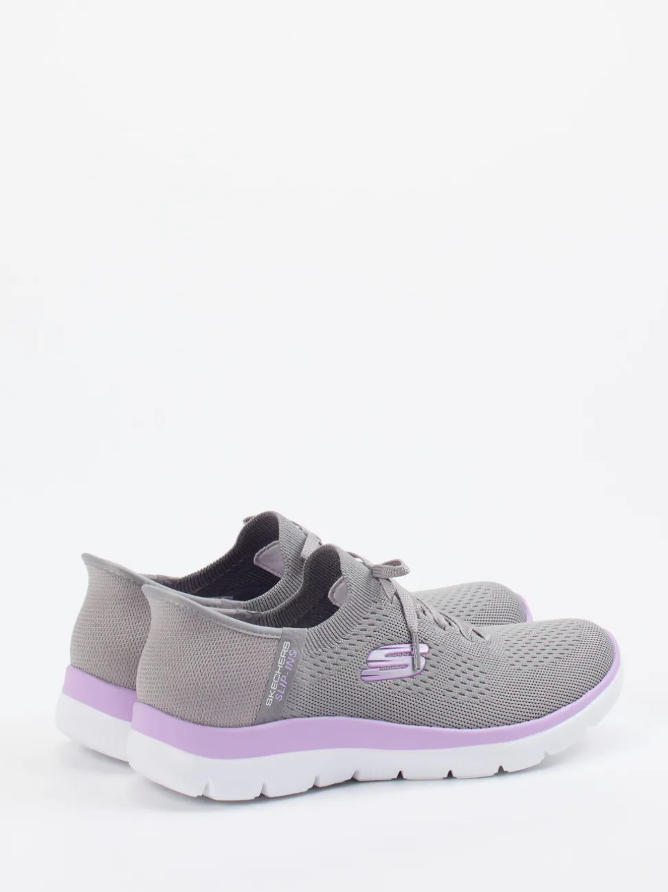 Skechers – Slip-On Sneaker aus Mesh-Textil grau