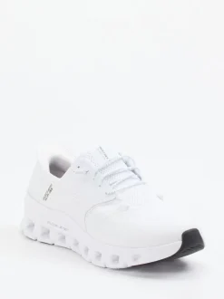 Skechers – Slip-On Sneaker aus Mesh in Weiß