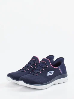 Skechers – Slip-On Sneaker aus Textil in Dunkelblau