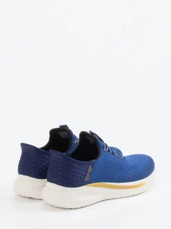 Skechers – Slip-On Sneaker aus gestricktem Textil blau