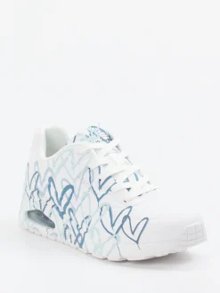 Skechers – Sneaker aus Nubukleder mit Herz-Print