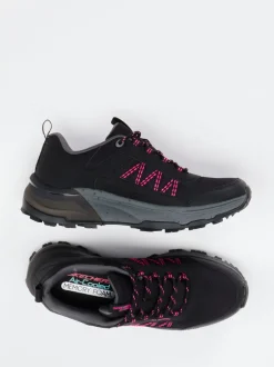 Skechers – Trail-Sneaker aus Textil in Schwarz