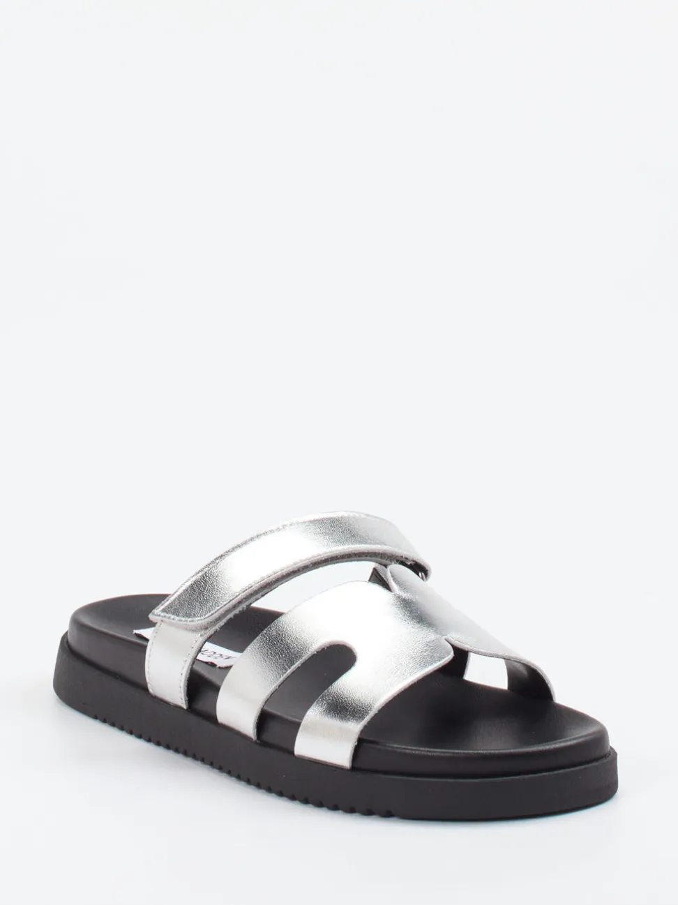 Steve Madden – Slides aus Synthetikleder in Silber
