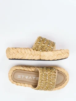 Strategia – Plateau-Sandale aus Metallic mit Bastoptik