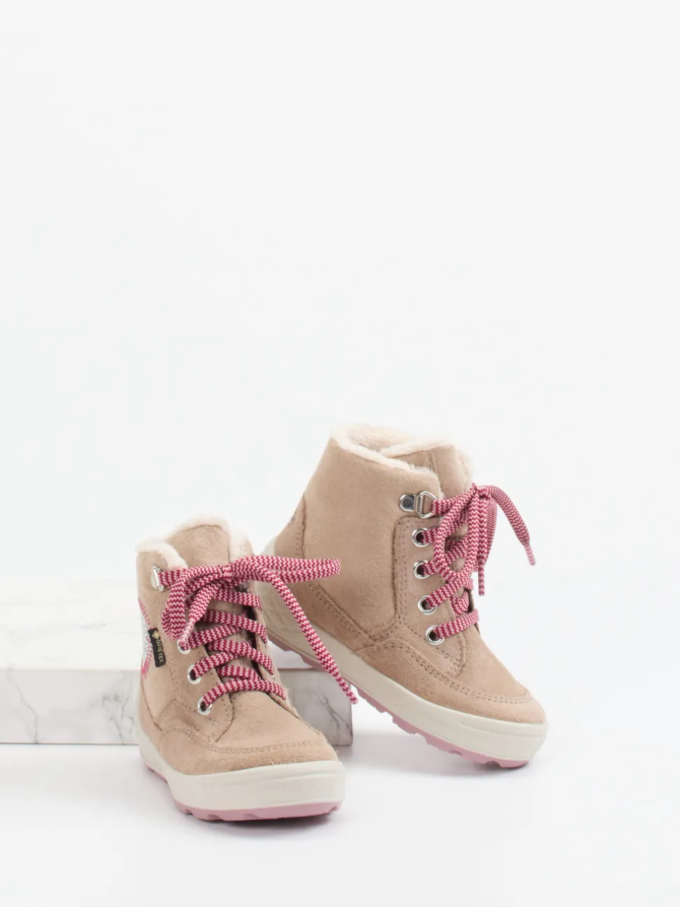 Superfit – Kinderboots aus Veloursleder beigebraun