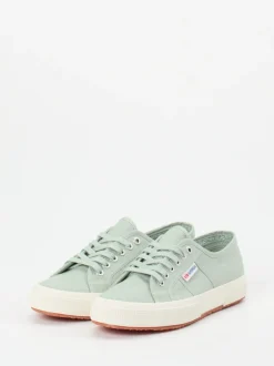 Superga – Canvas-Sneaker aus Textil in Salbeigrün