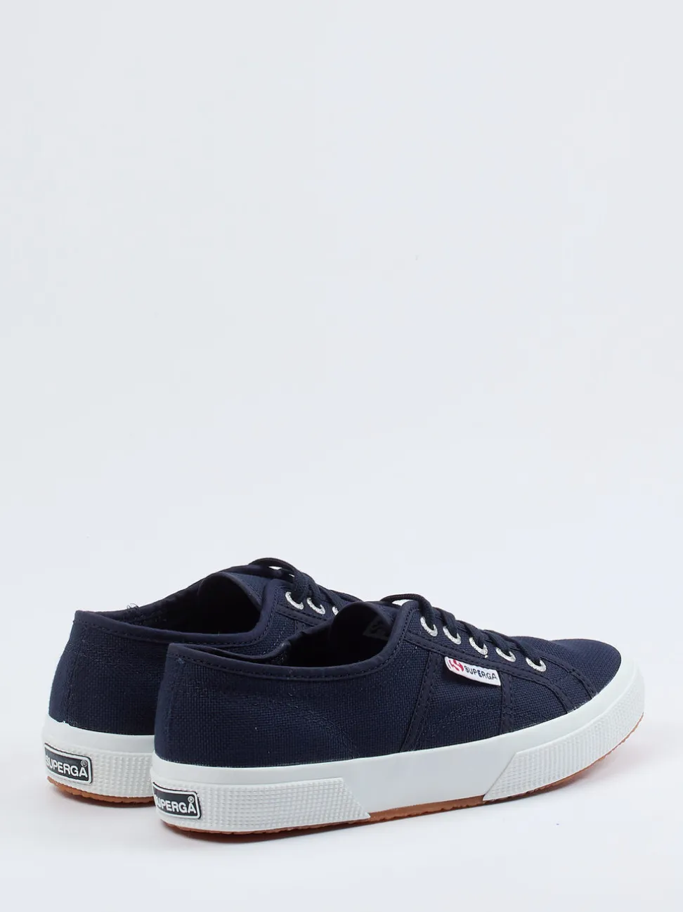 Superga – Sneaker aus Canvas in Dunkelblau