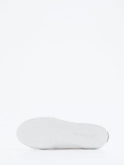 Superga – Sneaker aus Canvas in Weiß