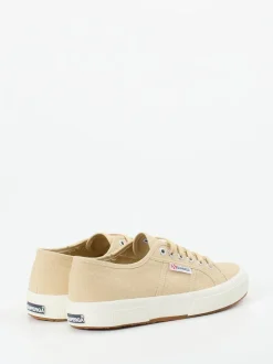 Superga – Sneaker aus Canvas in Beige