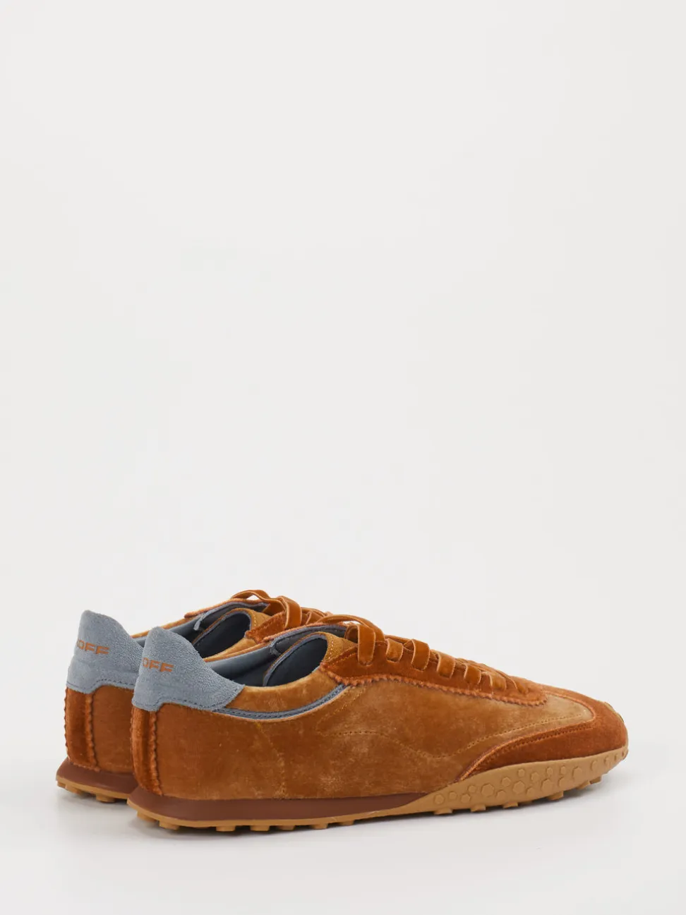 THE HOFF BRAND – Sneaker aus Veloursleder kupferbraun