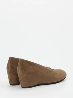 Thierry Rabotin – Keilpumps aus Veloursleder braun