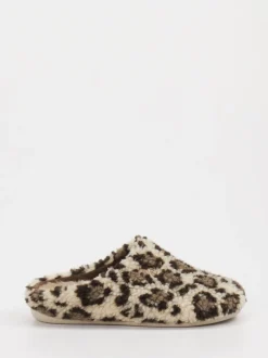 Thies – Hausschuhe aus Textil in Leoprint-Optik