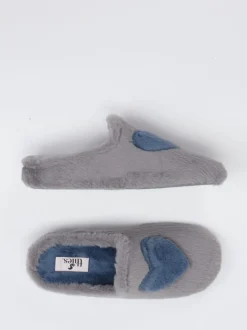 Thies – Pantoffeln aus Textil in Grau mit Herzmotiv