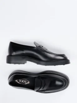 Tod's – Loafer aus Hochglanzleder schwarz