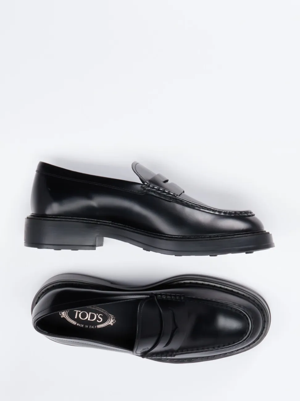 Tod's – Loafer aus Hochglanzleder schwarz