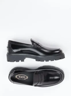 Tod's – Loafer aus Hochglanzleder Schwarz