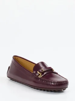 Tod's – Loafer aus Hochglanzleder in Bordeaux