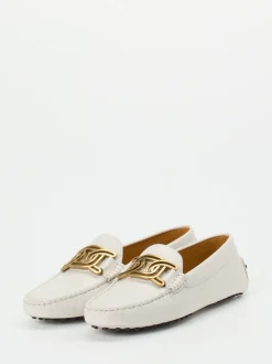 Tod's – Loafer aus Kalbleder mit Goldkette