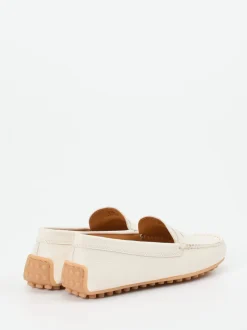 Tod's – Loafer aus Kalbleder in Cremeweiß