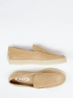 Tod's – Loafer aus Veloursleder in Sandbeige