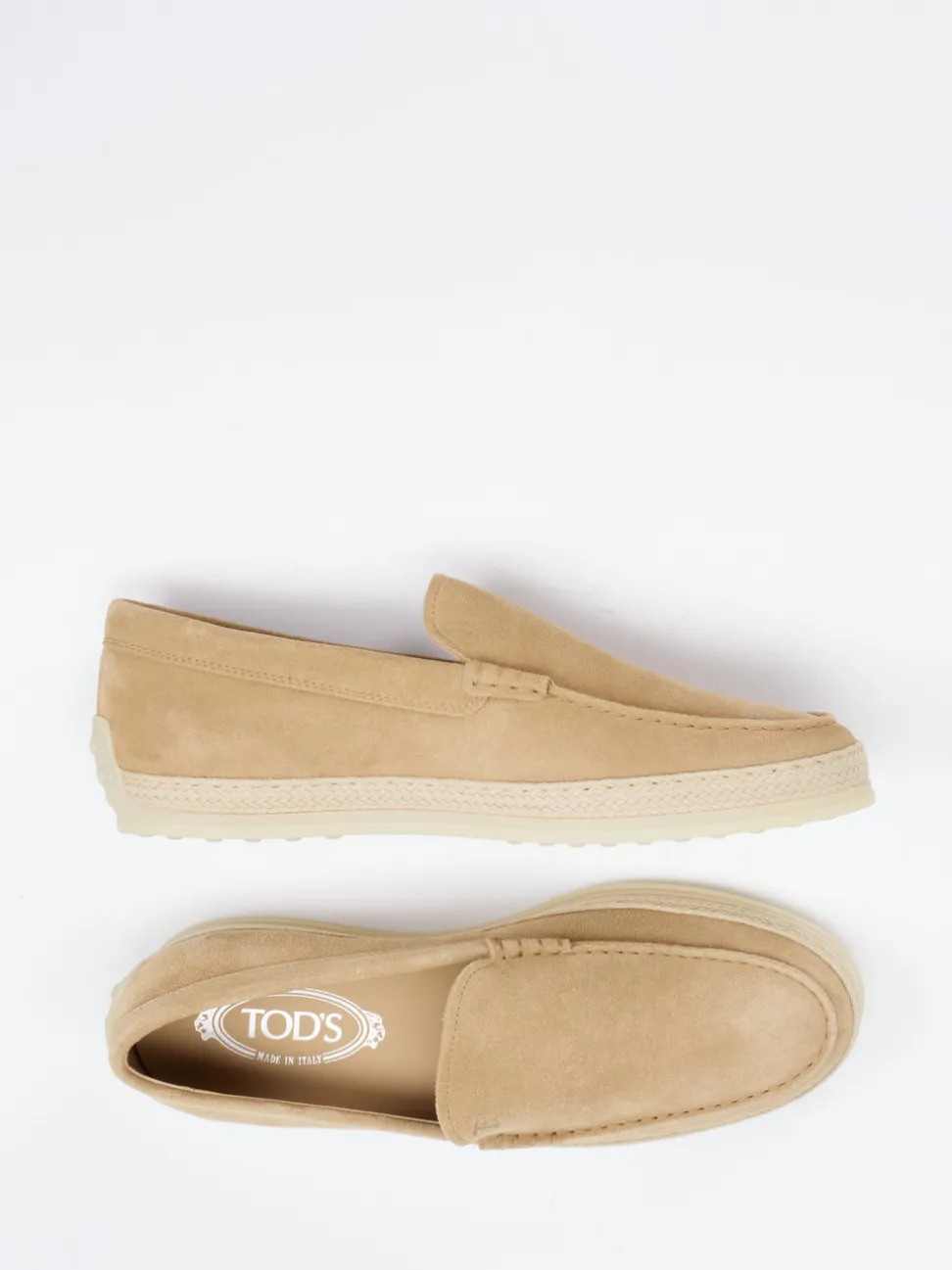 Tod's – Loafer aus Veloursleder in Sandbeige