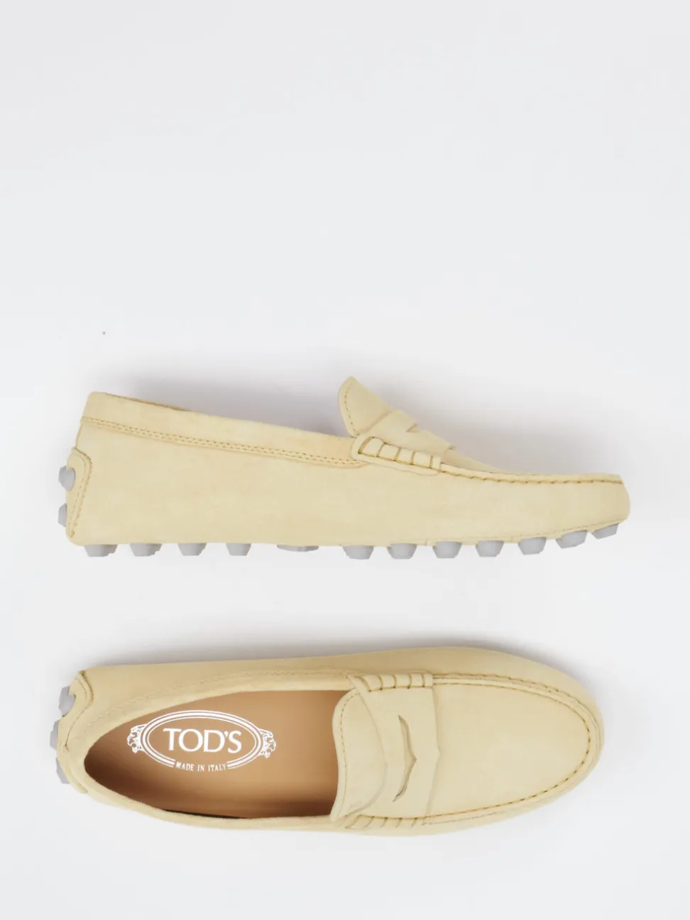 Tod's – Loafer aus Veloursleder in Hellgelb