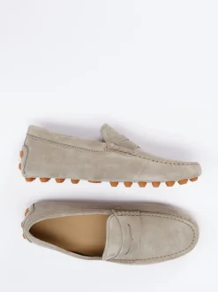 Tod's – Mokassin aus Veloursleder in Beigegrau