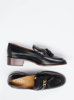 Tod's – Tassel Loafer aus glänzendem Kalbleder Schwarz