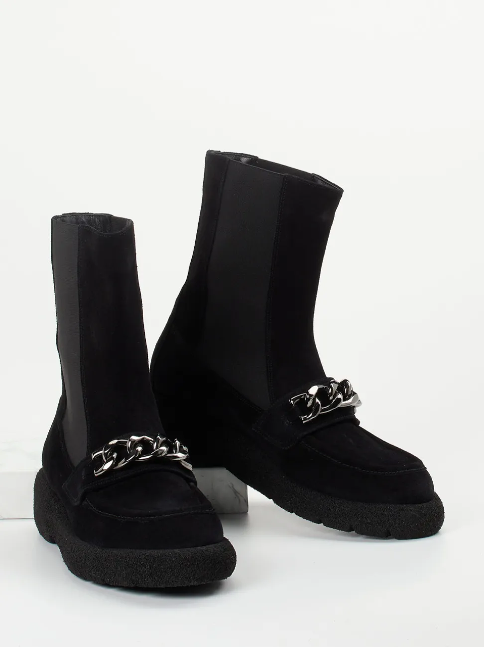 Truman's – Chelsea Boots aus Veloursleder Schwarz